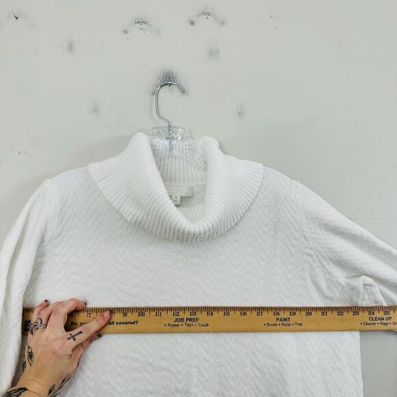 Adyson Parker White Fuzzy Turtleneck Pullover Sweater Women’s Size XL - Picture 4 of 7